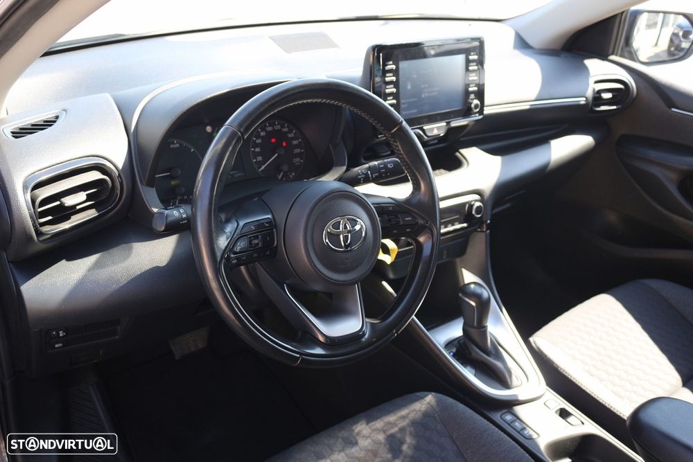 Toyota Yaris 1.5 HDF Comfort - 23