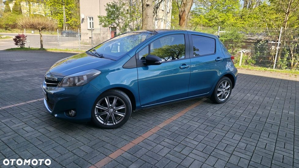 Toyota Yaris 1.33 Premium - 6