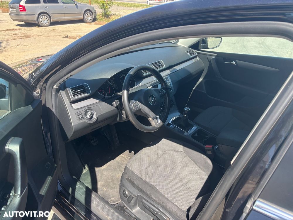 Volkswagen Passat 2.0 Blue TDI SCR Business Edition - 10