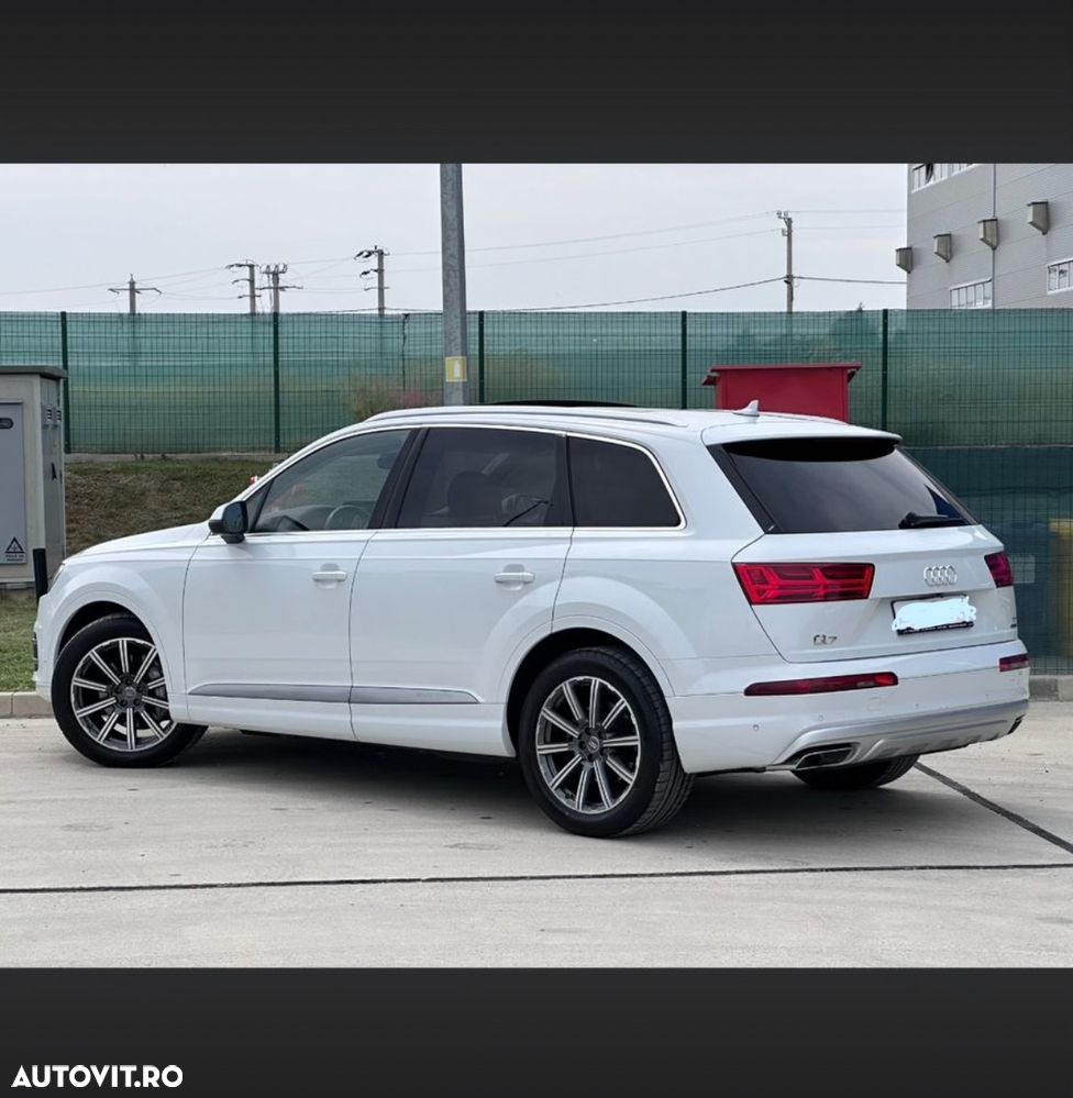 Audi Q7 3.0 ultra TDI Quattro Tiptronic - 6