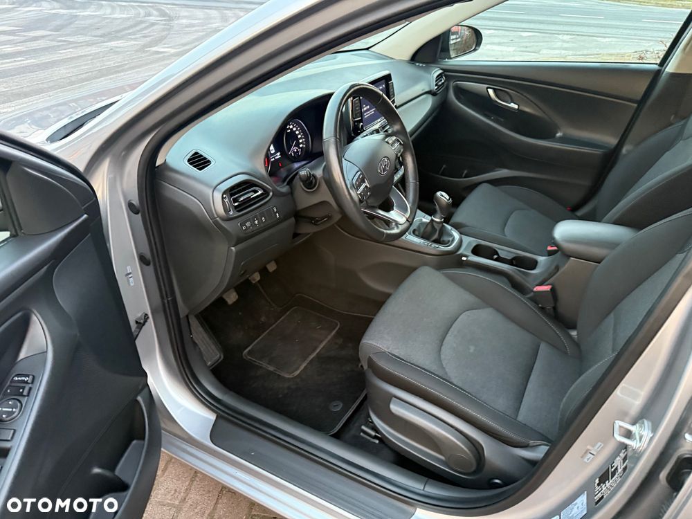 Hyundai i30 1.5 T-GDI 48V-Hybrid Advantage - 11