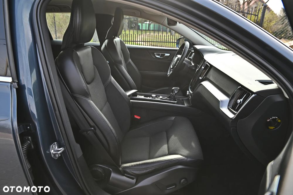 Volvo V60 D4 Geartronic Momentum Pro - 26