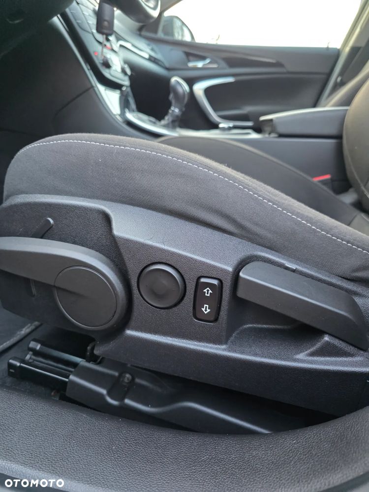 Opel Insignia 2.0 CDTI - 23