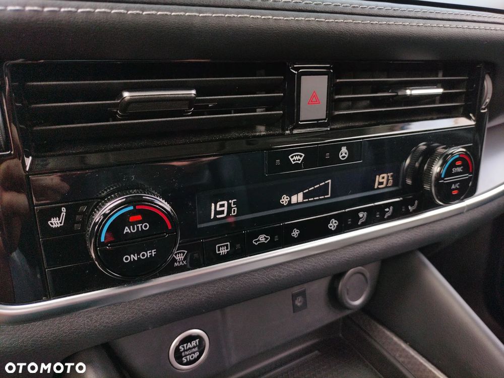 Nissan Qashqai 1.3 DIG-T MHEV N-Connecta Xtronic - 14
