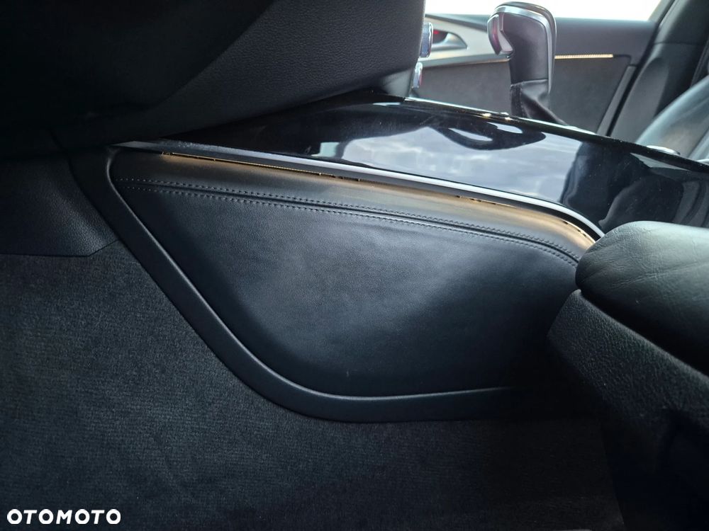 Audi A6 Avant 2.0 TDI Ultra DPF S tronic - 29