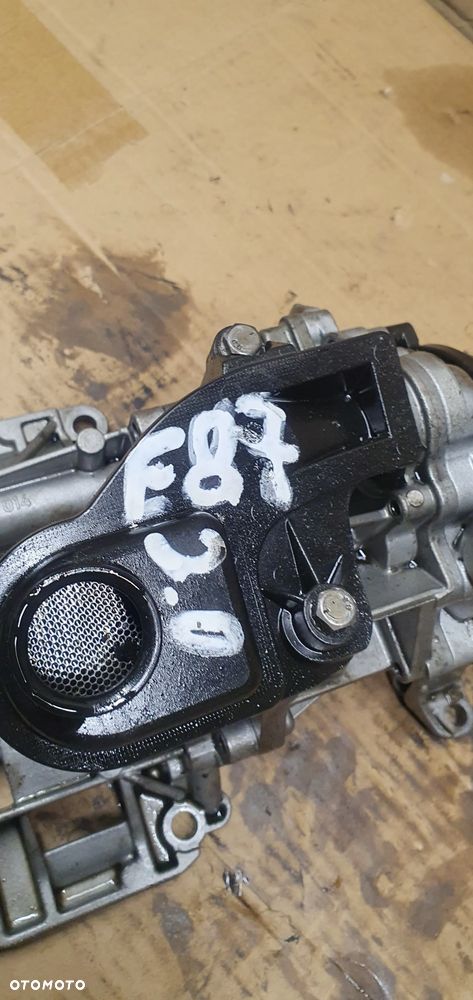 Pompa oleju olejowa smok BMW 1 E87 Lift 2.0D 7798014 - 9
