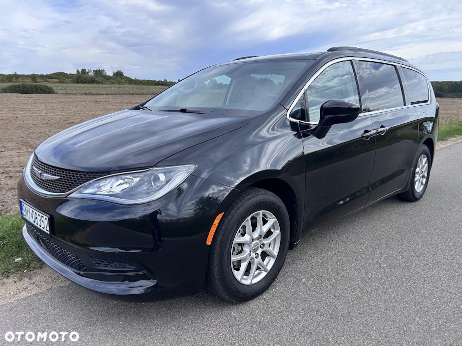 Chrysler Pacifica - 27