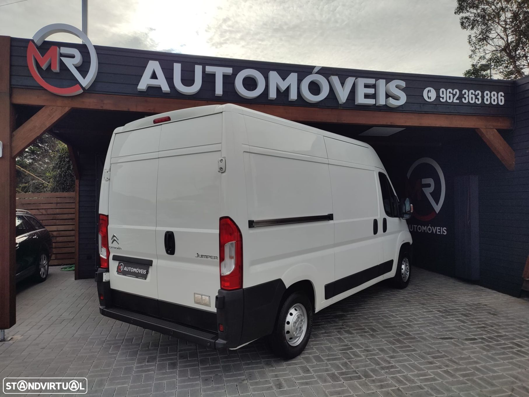 Citroën Jumper 2.0 BlueHDi 35 L2H2 - 9