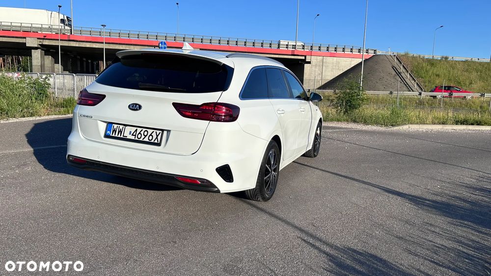 Kia Ceed 1.6 CRDi SCR L Business Line - 4