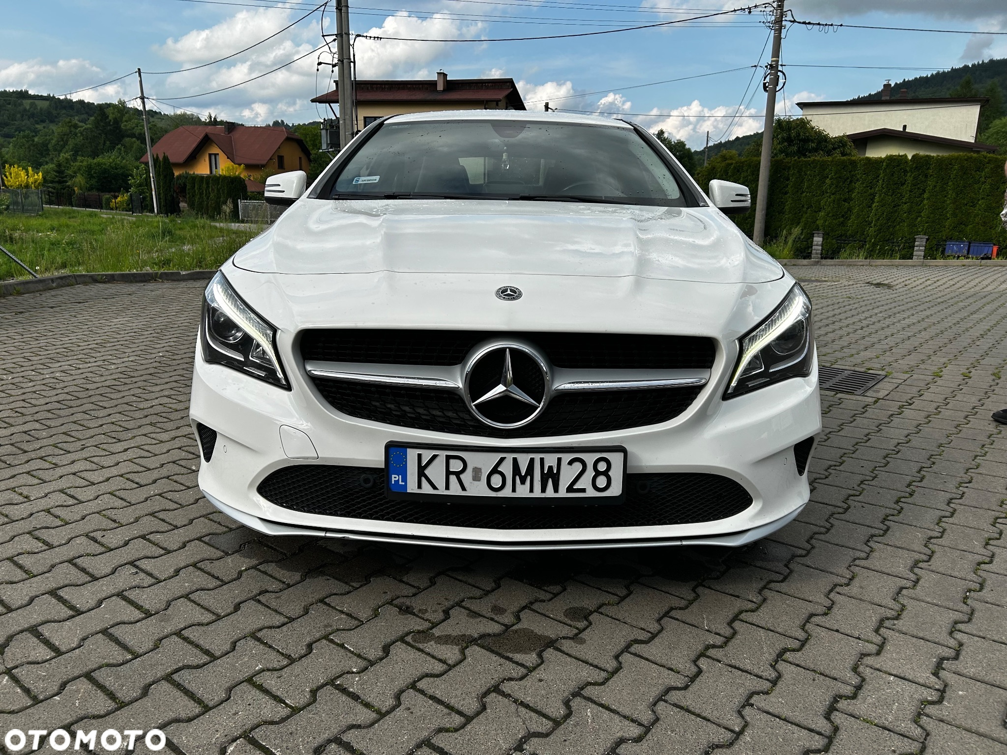 Mercedes-Benz CLA 180 7G-DCT - 2
