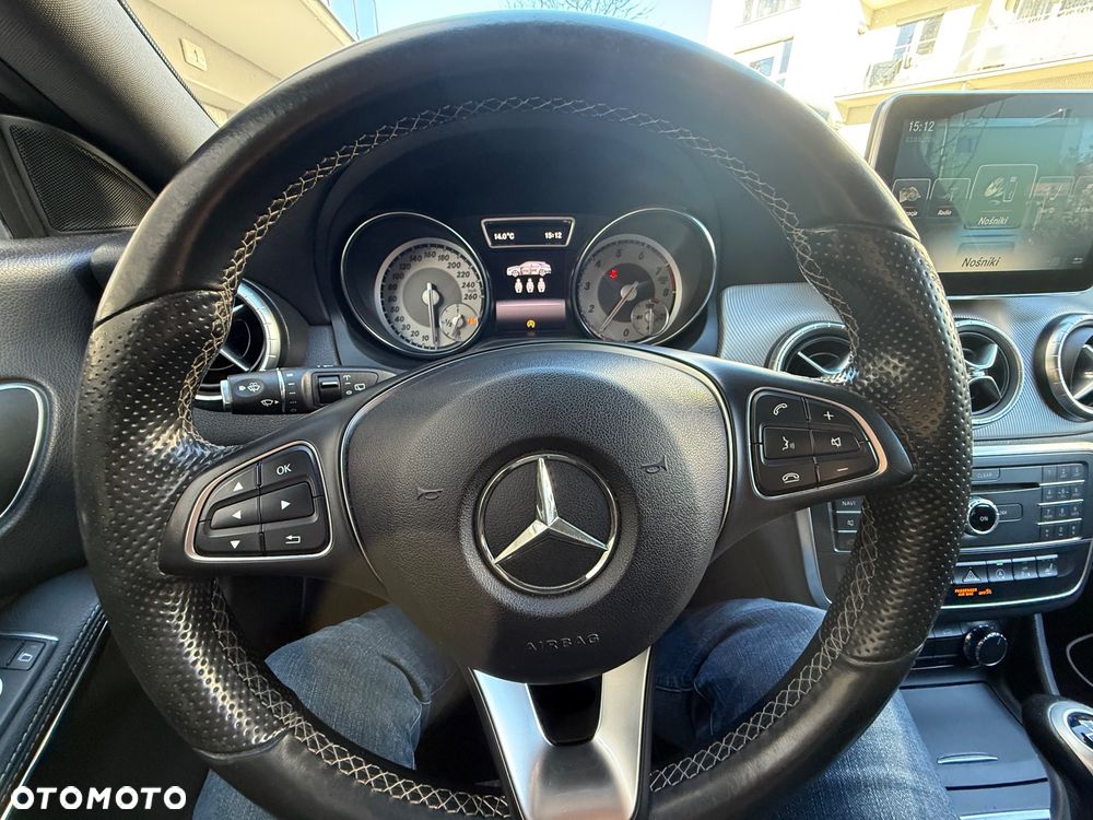 Mercedes-Benz CLA 200 - 23