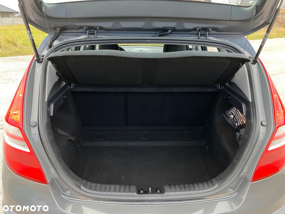 Hyundai i30 1.4 Classic - 22