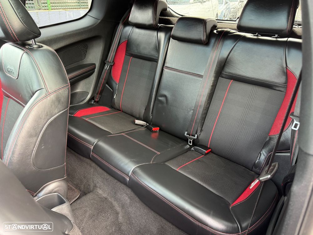 Peugeot 208 GTI 200 THP - 21