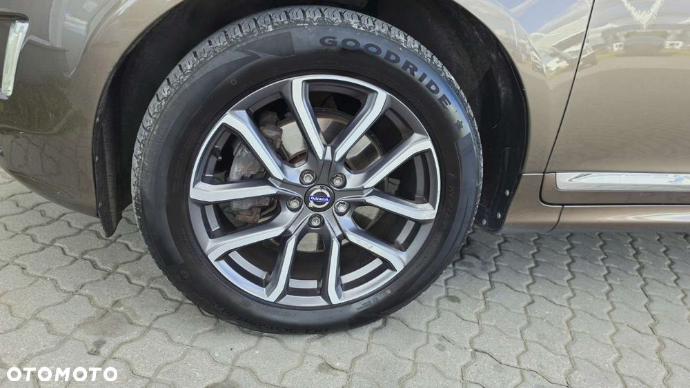 Volvo XC 60 D3 Geartronic Summum - 24