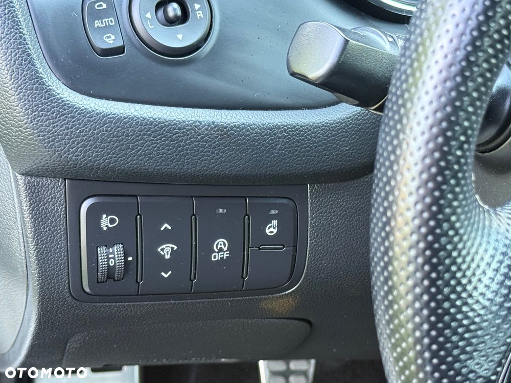 Kia Ceed 1.6 CRDi 136 ISG GT Line - 10