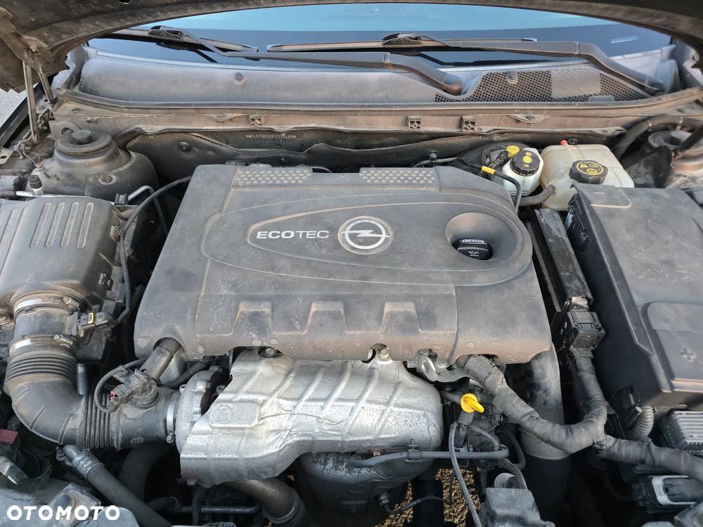 Opel Insignia - 15
