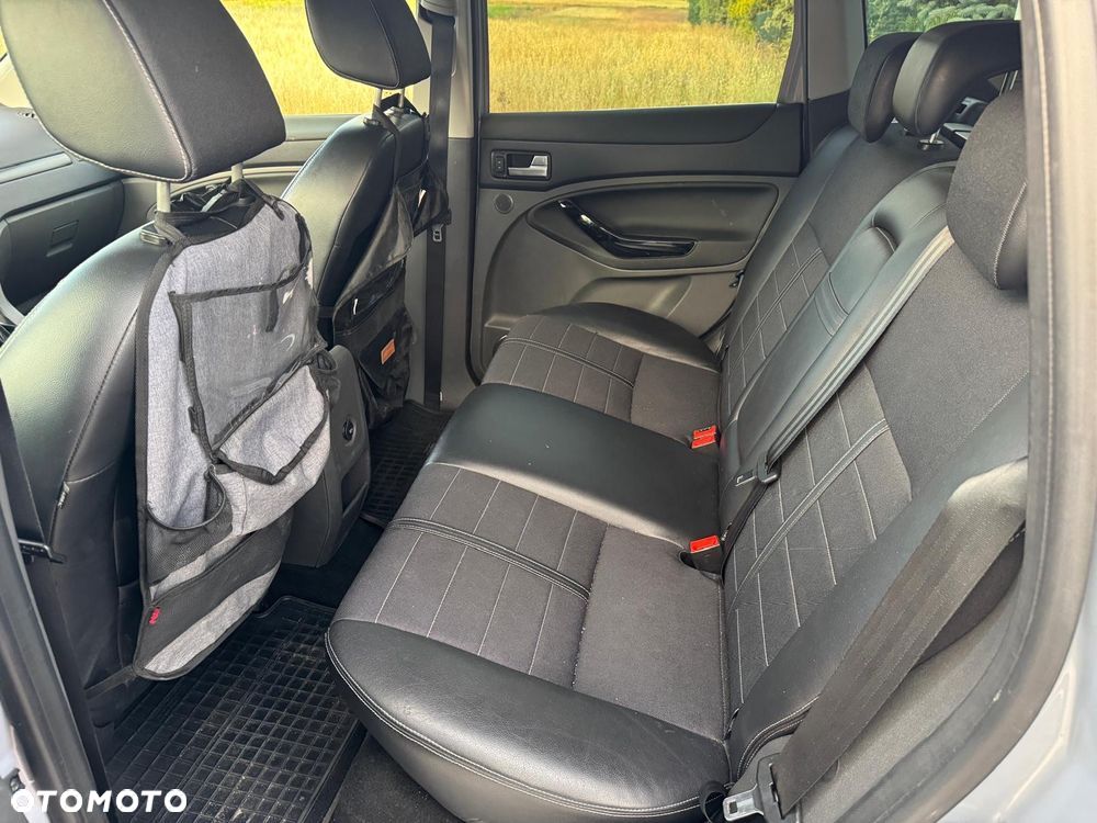 Ford Kuga 2.0 TDCi 4WD Titanium - 5