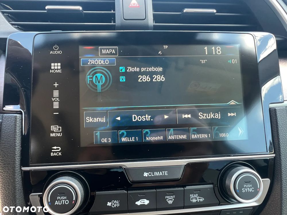 Honda Civic 1.5 T Executive CVT - 28