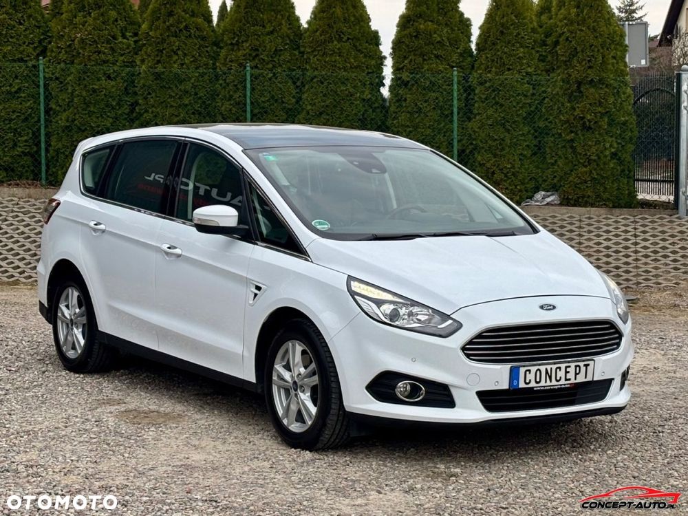 Ford S-Max - 11