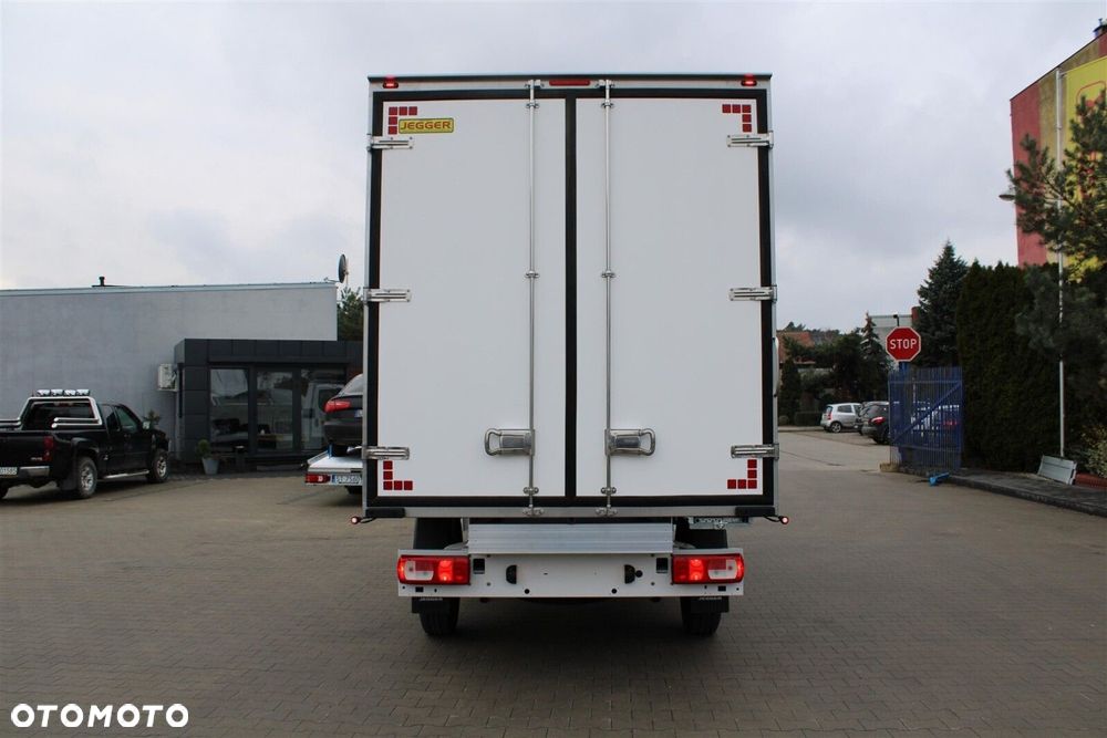 Volkswagen Crafter - 3