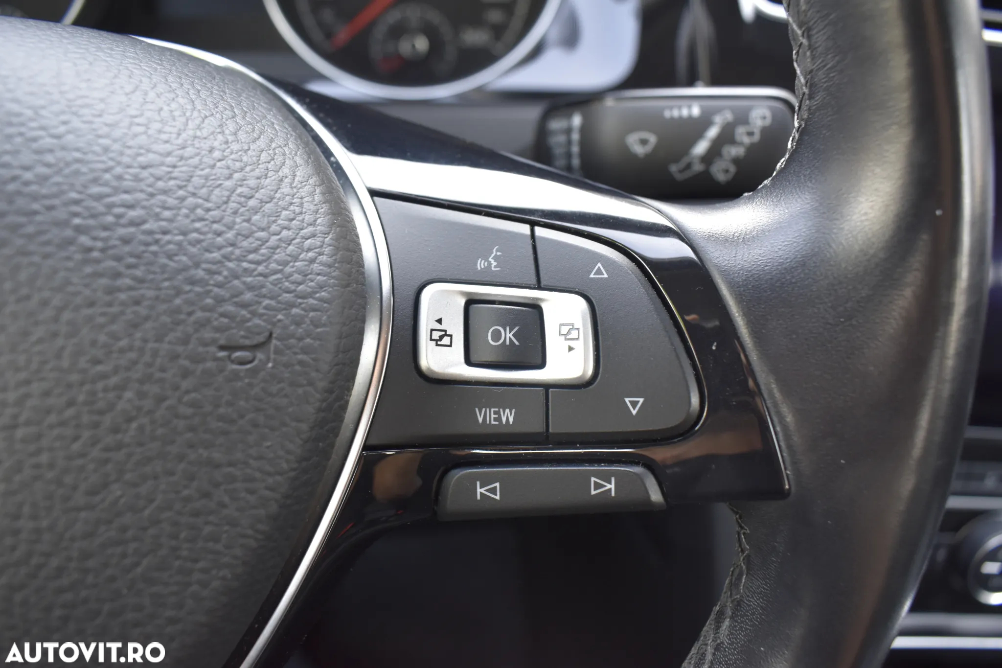 Volkswagen Golf 2.0 TDI DSG Highline - 14