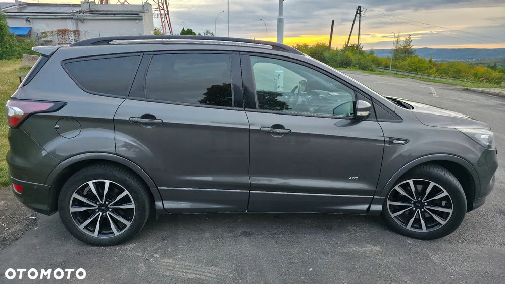 Ford Kuga 2.0 TDCi 4x4 ST-Line - 3