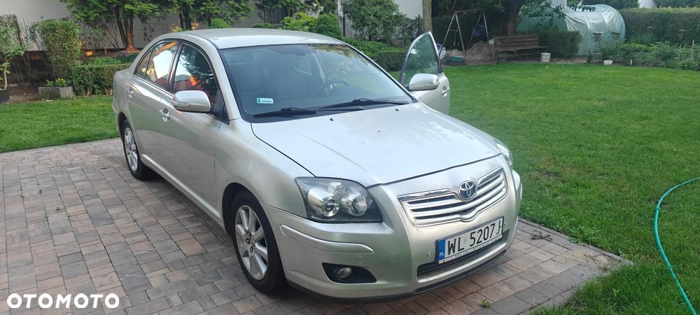 Toyota Avensis 2.0 D-4D Luna - 1