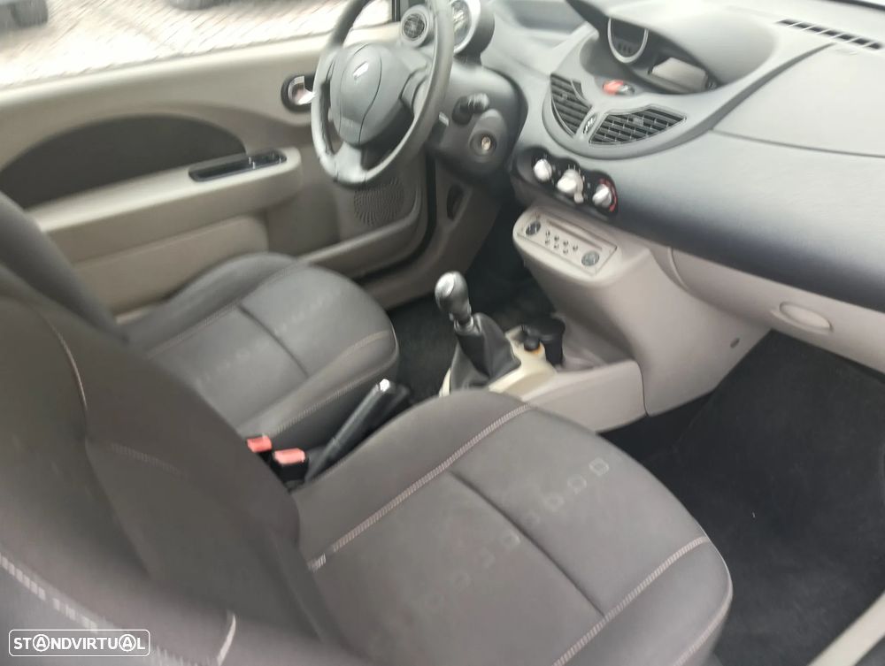 Renault Twingo 1.2 16V Walkman - 18