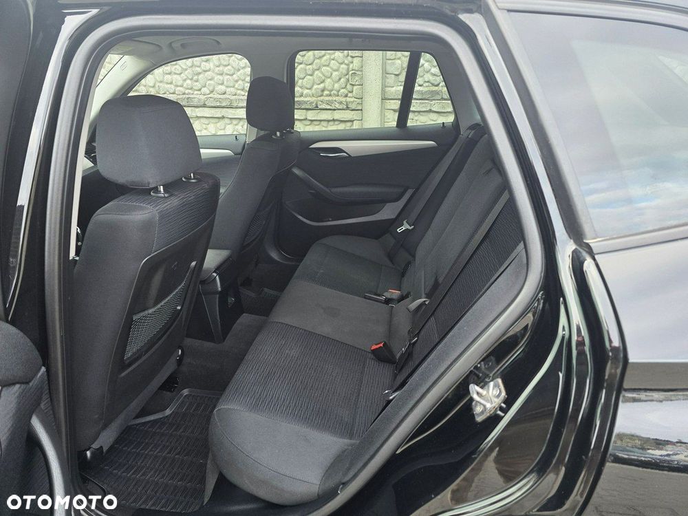 BMW X1 sDrive16d xLine - 29