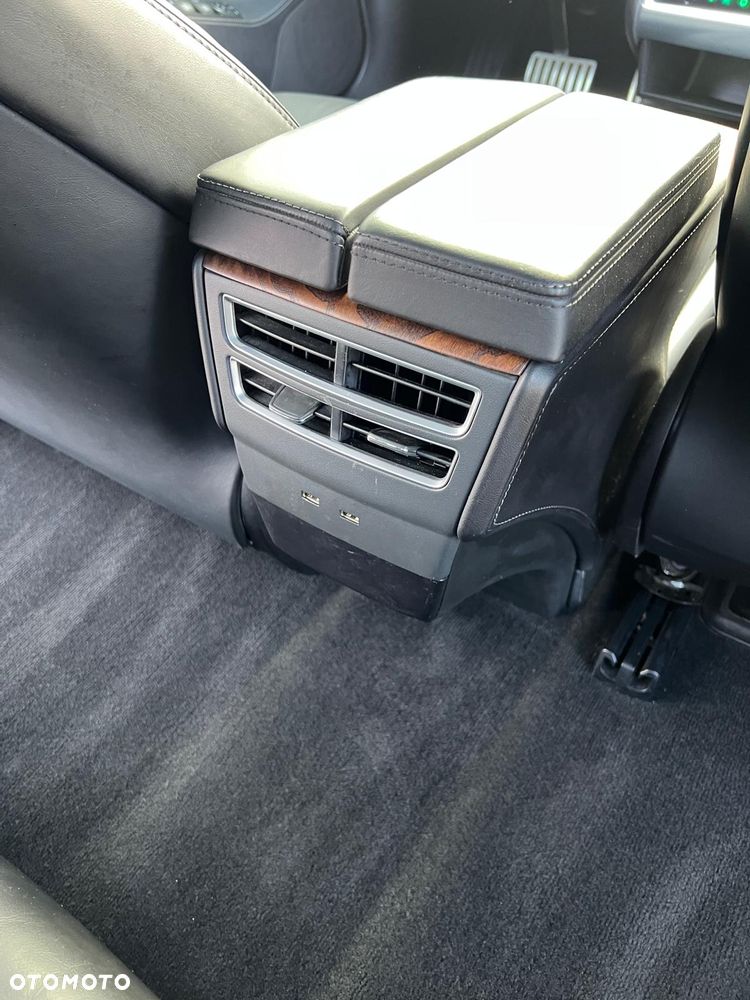 Tesla Model S Dual Motor Allradantrieb Performance - 32