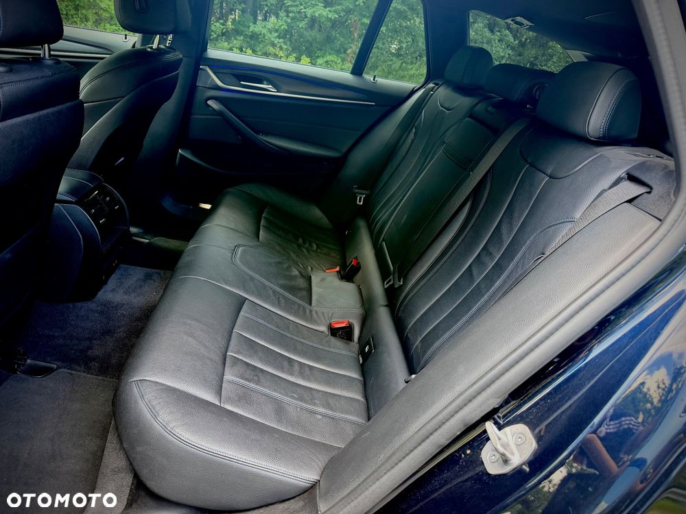 BMW Seria 5 520d xDrive mHEV M Sport sport - 26