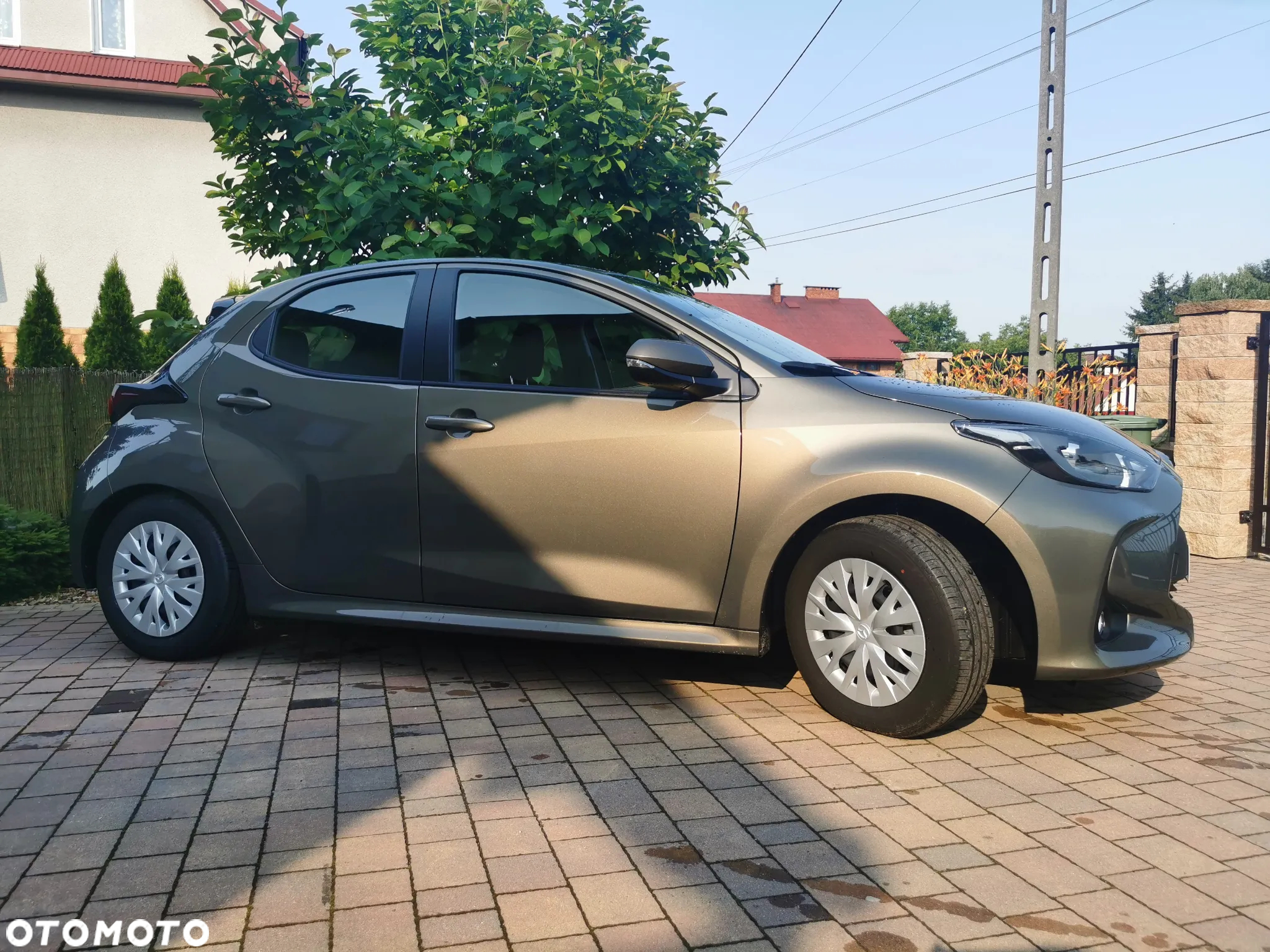Mazda 2 - 3