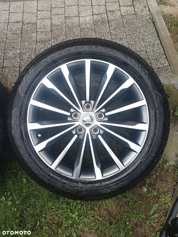 Oryginalne felgi Skoda z oponami Nokian - 2