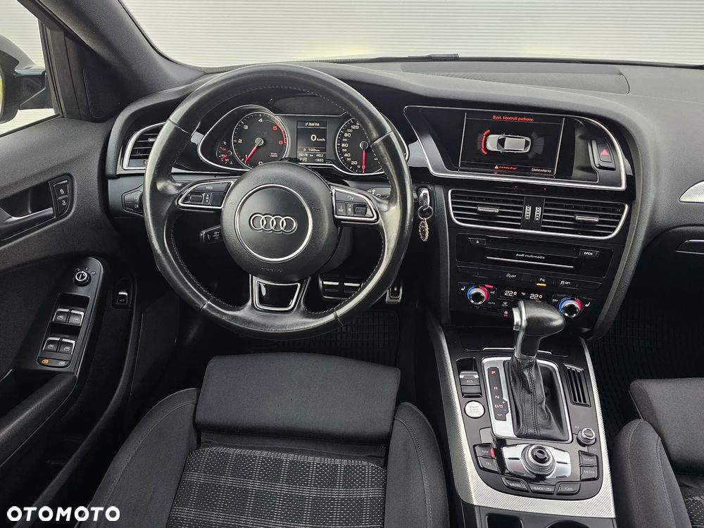 Audi A4 Avant 2.0 TDI DPF clean diesel multitronic S line Sportpaket - 33
