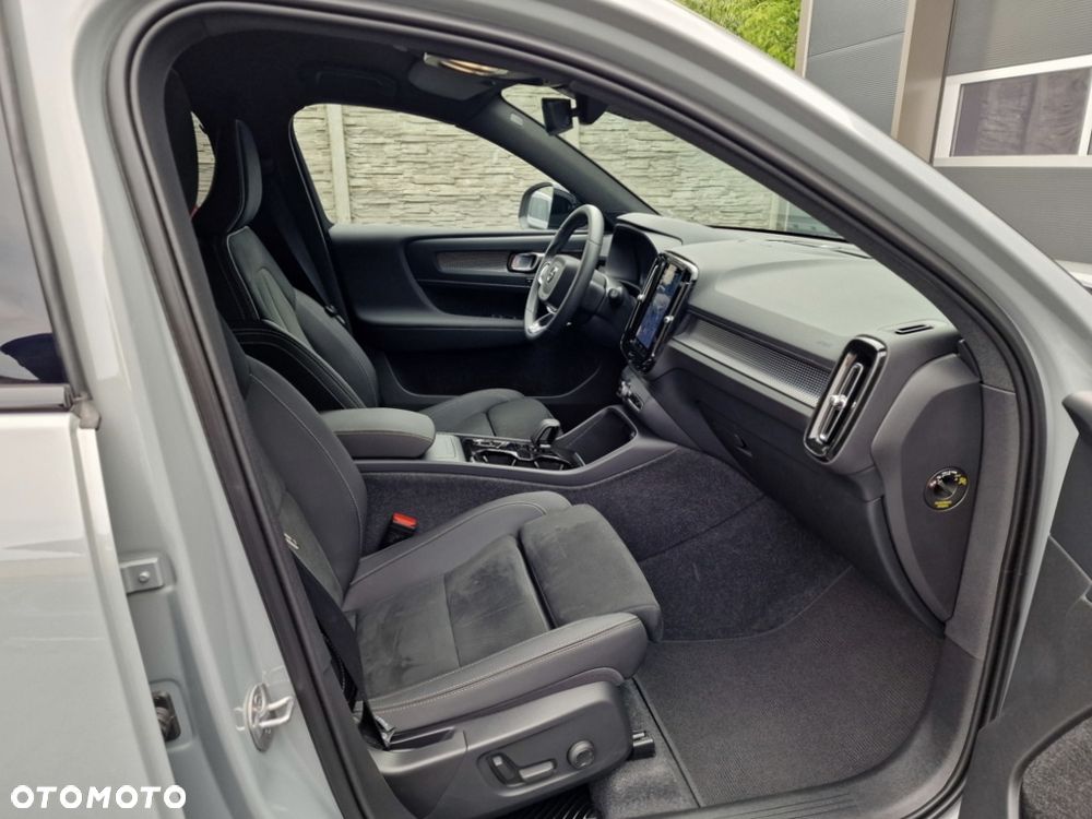 Volvo XC 40 - 28