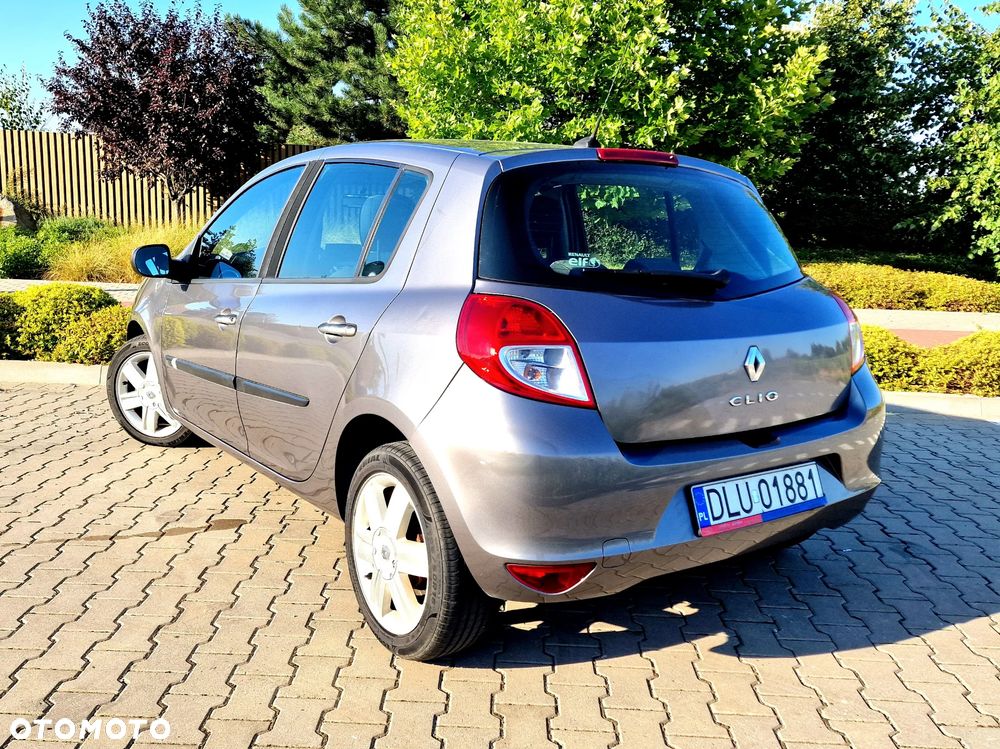Renault Clio 1.5 dCi Fairway - 17