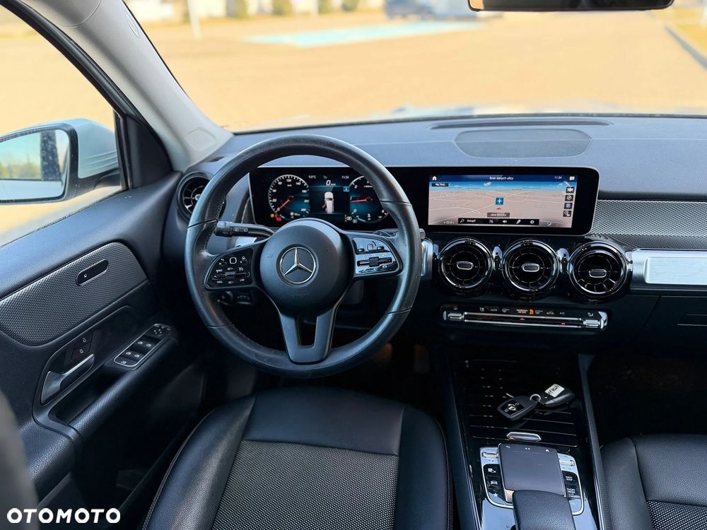 Mercedes-Benz GLB - 9