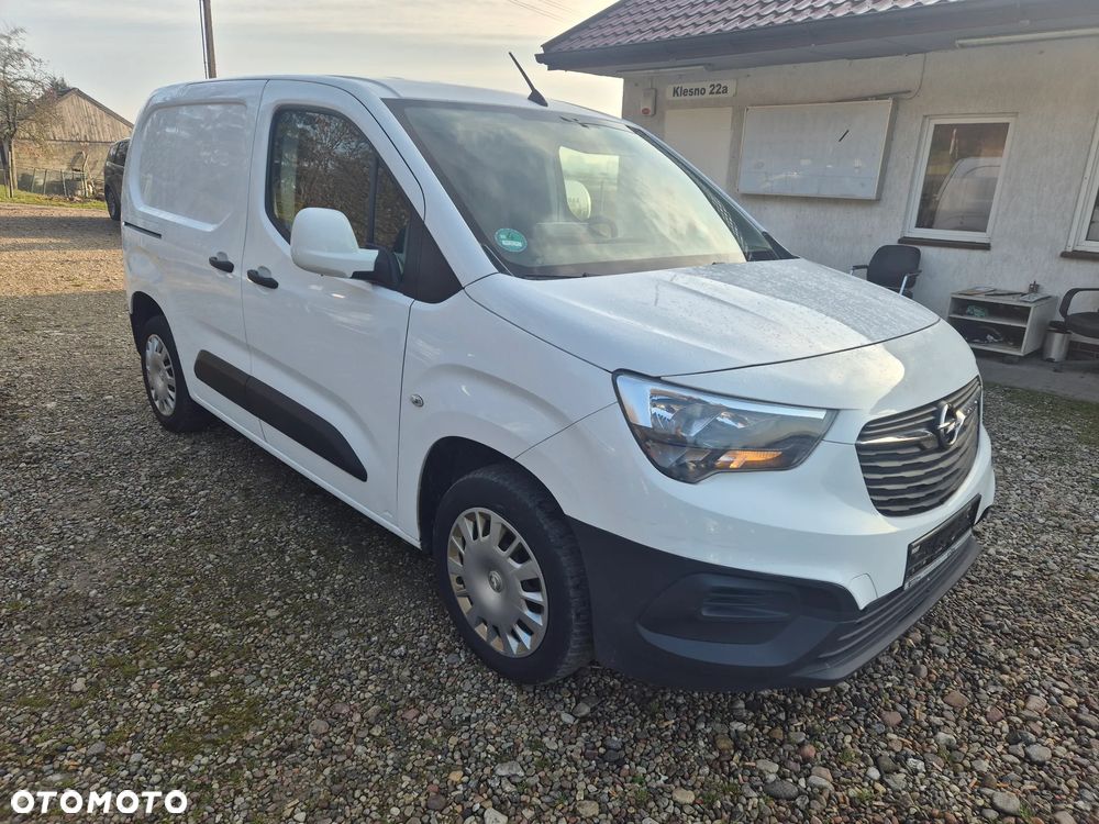 Opel Combo 1.5 CDTI Essentia S&S