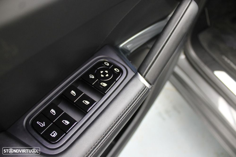 Porsche Cayenne Coupé Turbo S E-Hybrid - 39