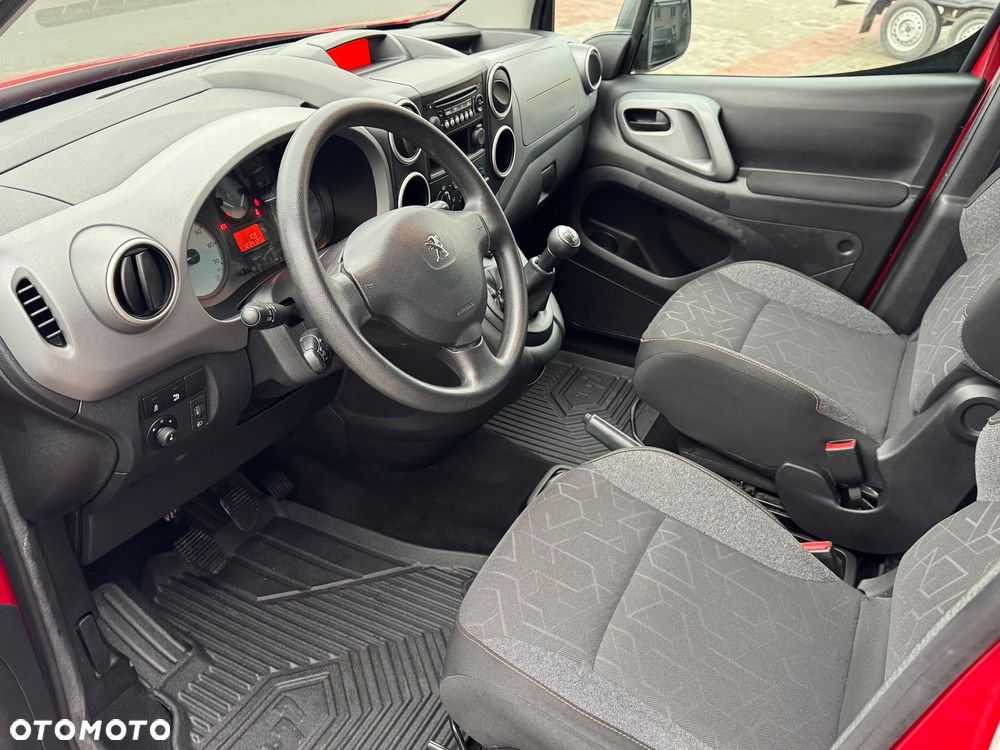 Peugeot Partner 98 VTi Active - 28