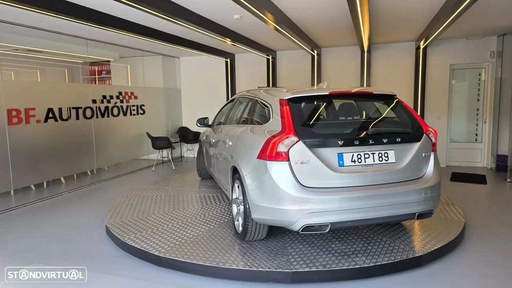 Volvo V60 2.0 D4 VOR - 16