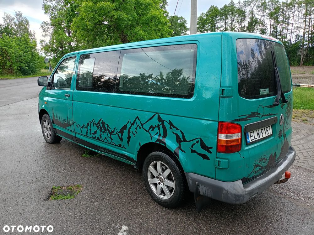 Volkswagen Caravelle - 3