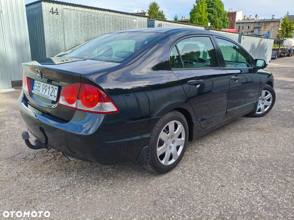 Honda Civic 1.8 Comfort - 3