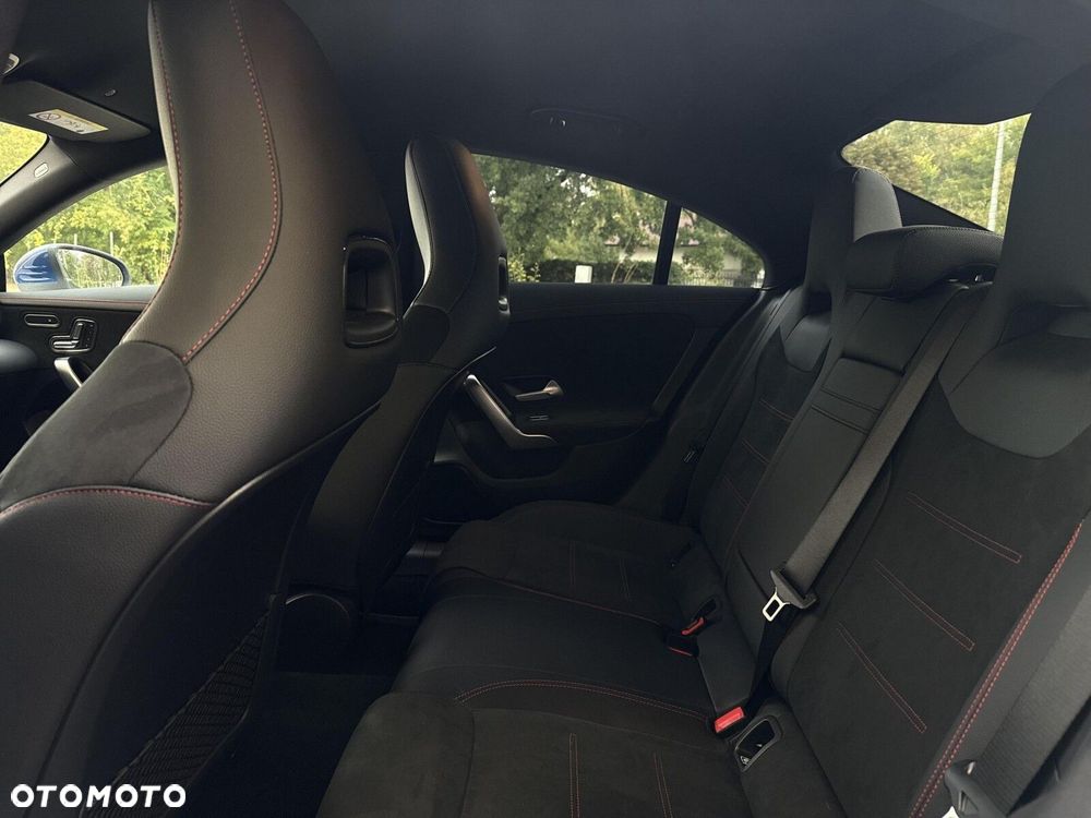 Mercedes-Benz CLA 200 AMG Line 7G-DCT - 19