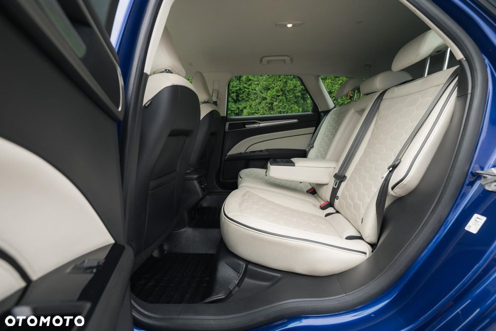 Ford Mondeo - 14