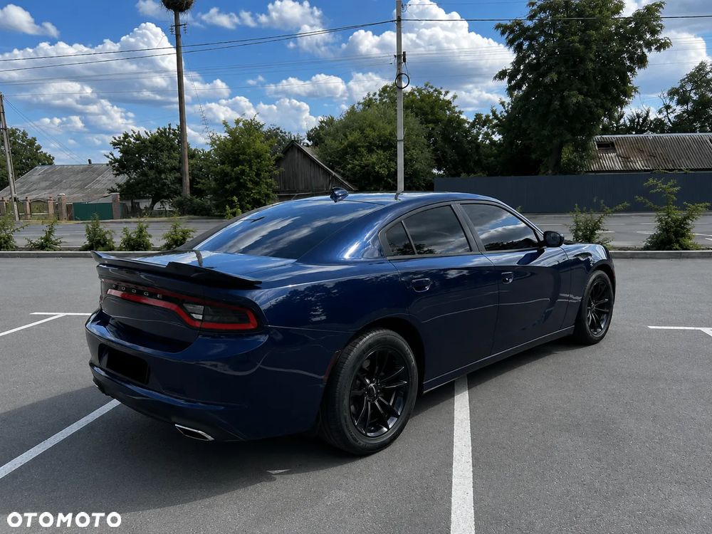 Dodge Charger - 4