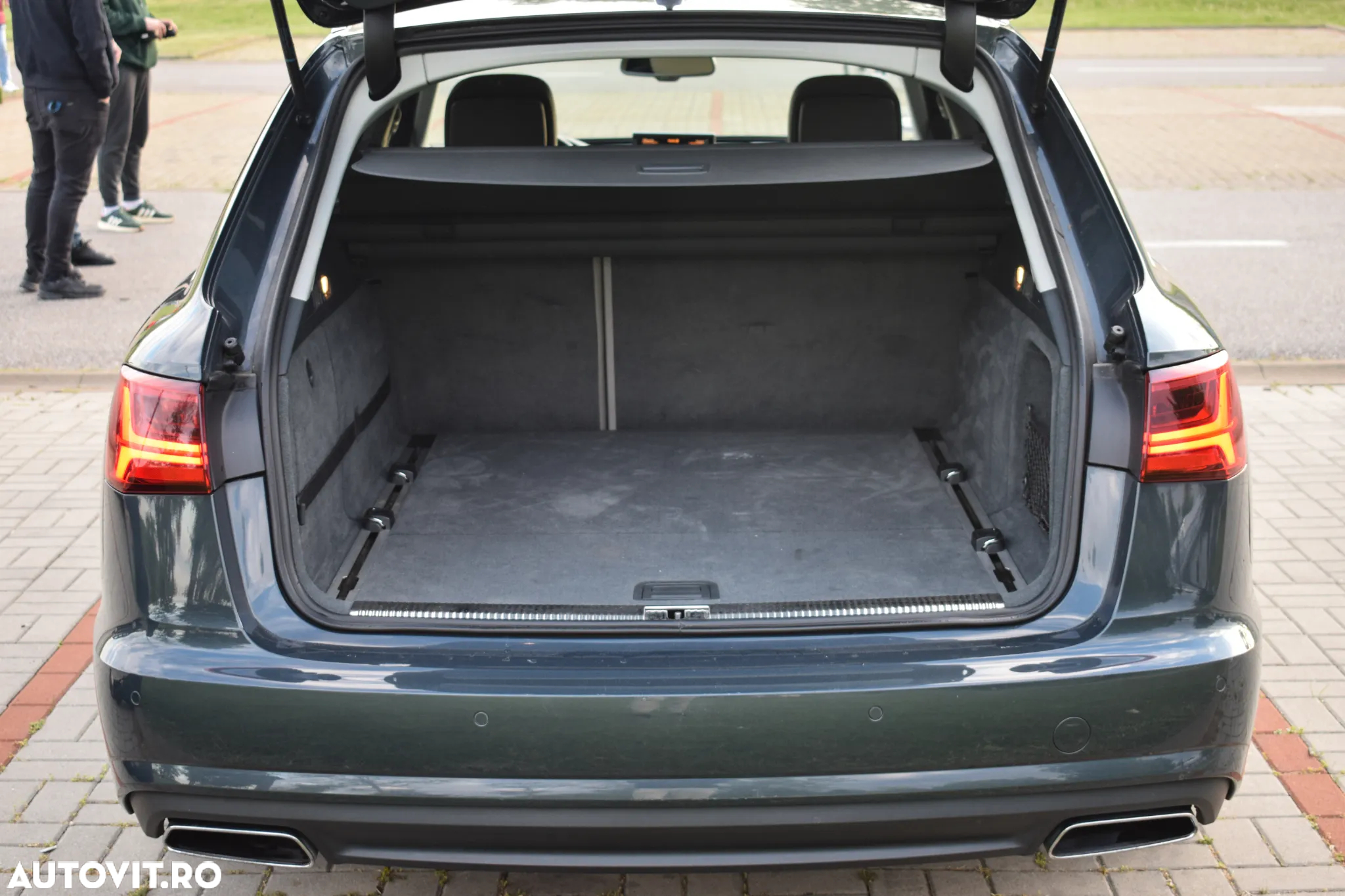 Audi A6 Avant 2.0 TDI Ultra DPF S tronic - 28