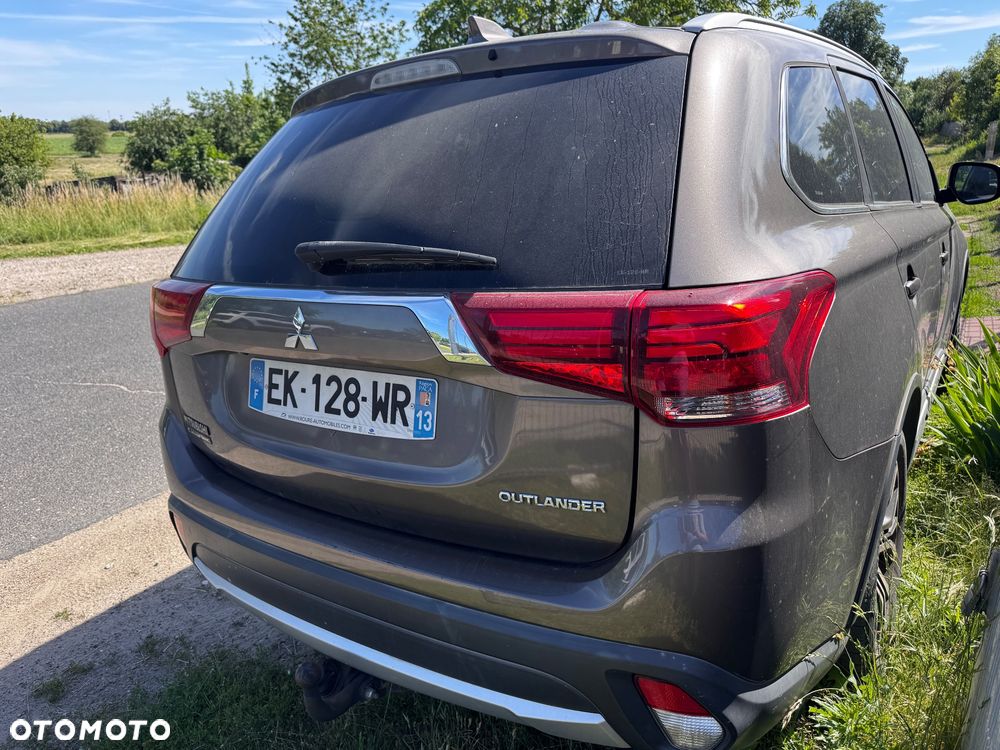 Mitsubishi Outlander 2.2 DID Instyle Navi - 23
