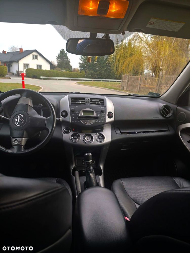 Toyota RAV4 2.2 D-CAT 4x4 Sol - 6