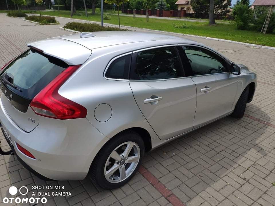 Volvo V40 D4 Drive-E Momentum - 4